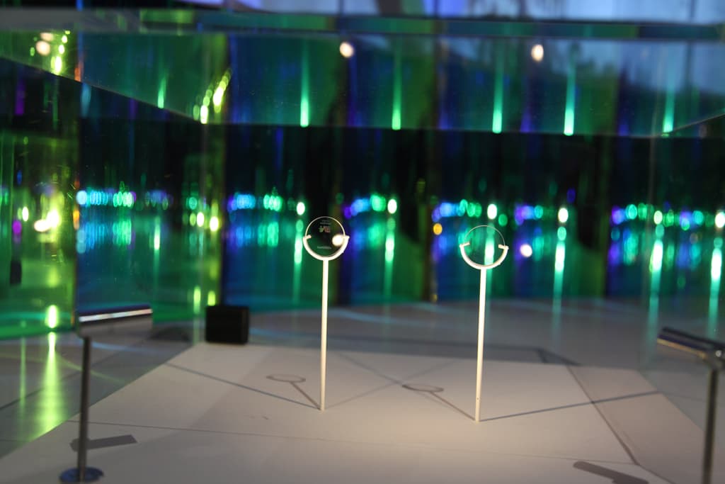 V&A Museum The Future Starts Here exhibition with 5D Memory Crystal